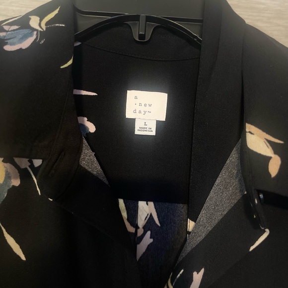 Black floral long sleeve dress. L - Picture 3 of 5